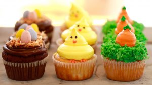 Make Easter chick cupcakes