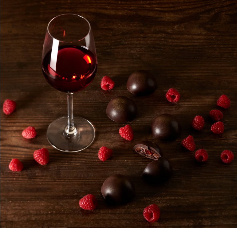 cranberry chocolates with wine