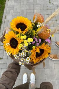 bouquet of sunflowers image