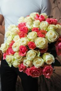 mix of elegant white and pink roses image